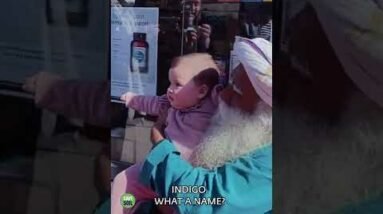 Sadhguru stopped for breakfast at a London Cafe and the passersby couldn't get enough of him!#shorts